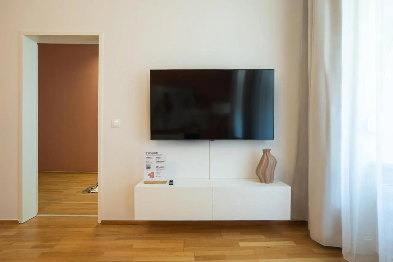 Bright 3-Room Apartment With A King-Size Bed Vienna 0*,  Austria