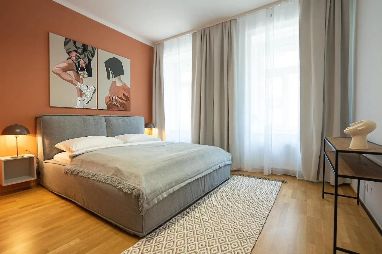 Bright 3-Room Apartment With A King-Size Bed Vienna 0*,