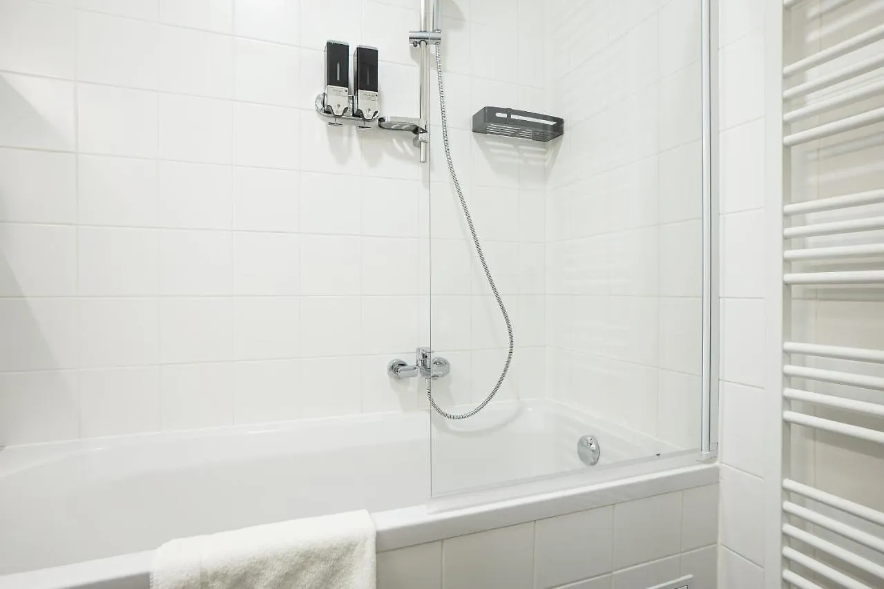 Bright 3-Room Apartment With A King-Size Bed Vienna Austria